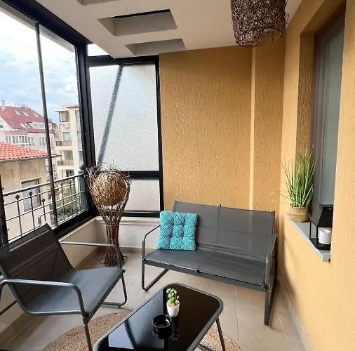 Sos Comfort 2 Lazur Lägenhet Burgas